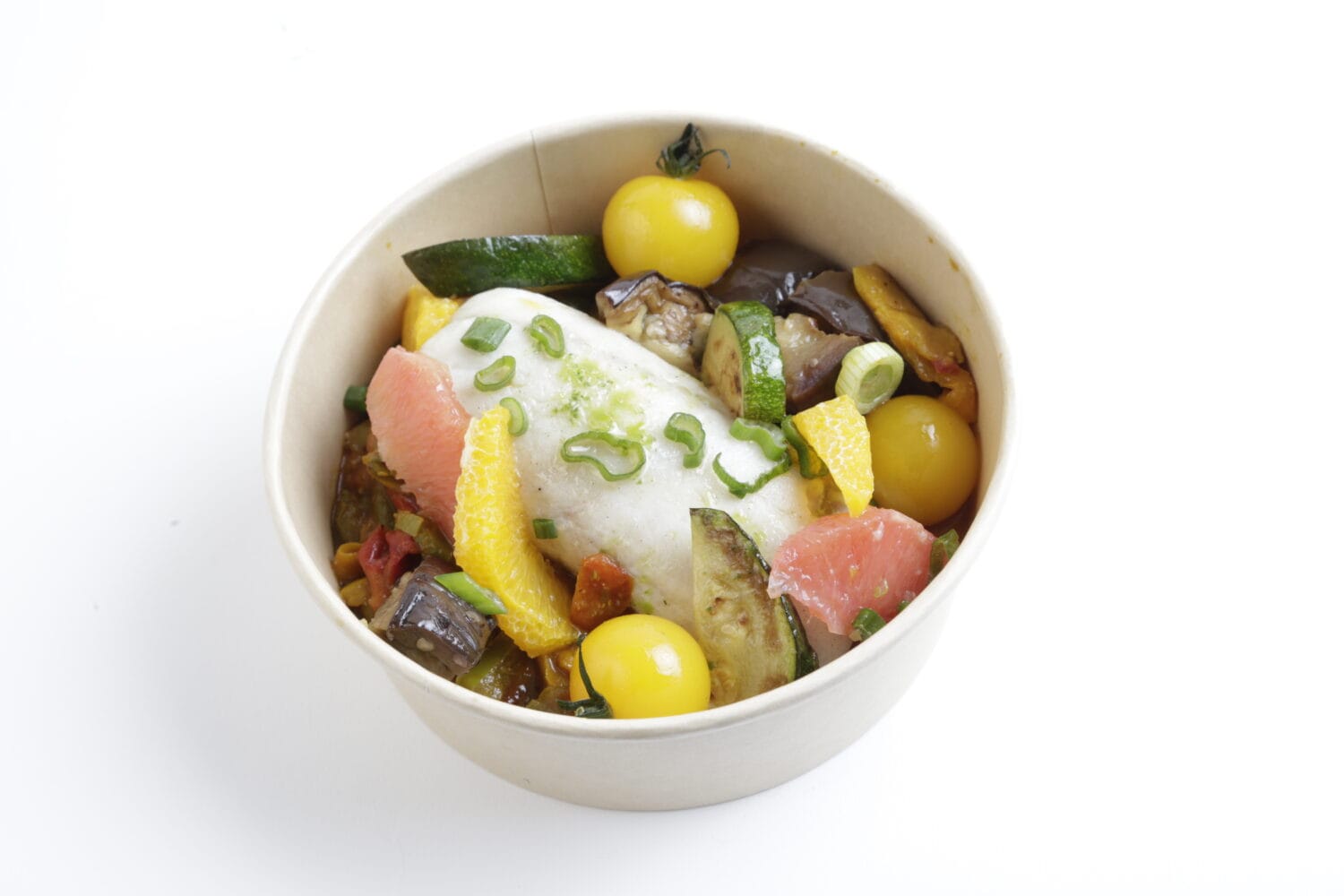 Filet de lieu, braisé de légumes du moment, sauce agrume